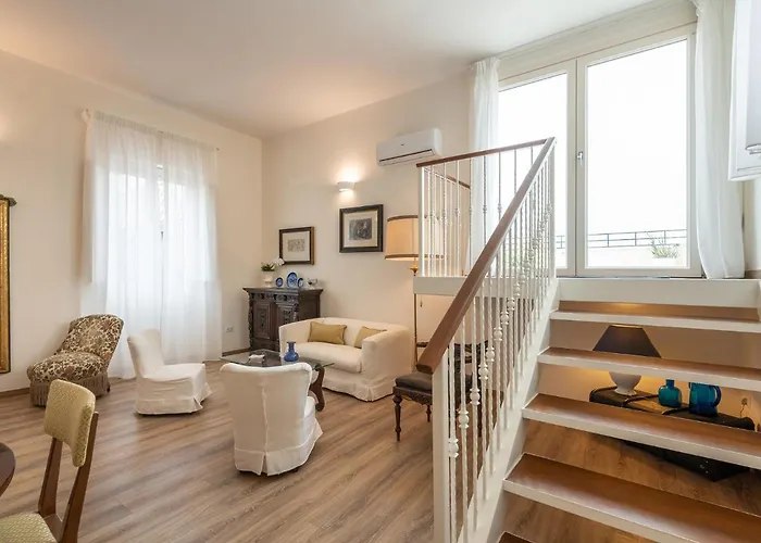 Palazzo Merello 3* Кальяри